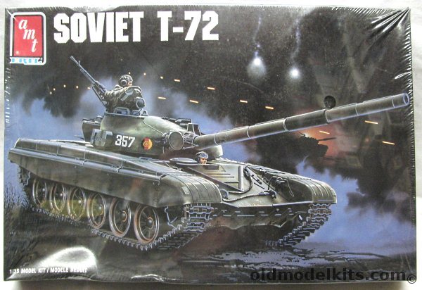 AMT 1/35 Soviet T-72 Tank, 8671 plastic model kit